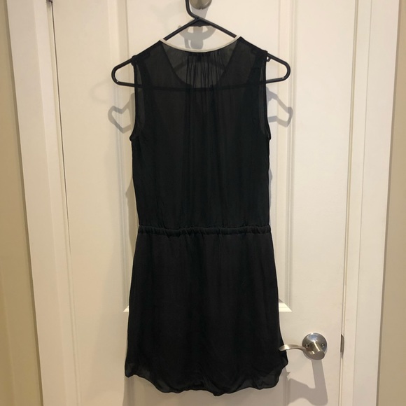 ✨SOLD✨ Aritzia Babaton Black Cream Dress - Picture 2 of 3